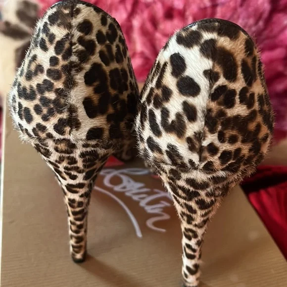 Authentic Christian Louboutin Leopard high heel: size 37 EU : size 6.5 - Picture 10 of 12